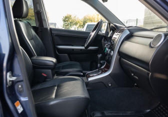 Подержанный автомобиль Suzuki Grand Vitara 2008 года (20 фото)