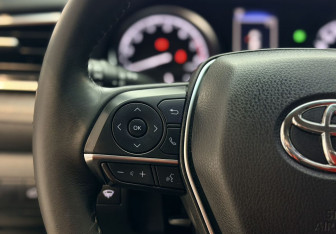 Подержанный автомобиль Toyota Camry Sedan 2018 года (19 фото)