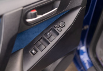 Подержанный автомобиль Mazda 3 Sedan 2012 года (17 фото)