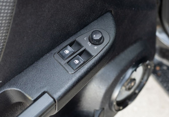 Подержанный автомобиль УАЗ Patriot 2014 года (15 фото)