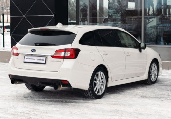 Подержанный автомобиль Subaru Levorg 2019 года (5 фото)