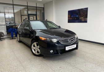 Подержанный автомобиль Honda Accord Sedan 2008 года (3 фото)
