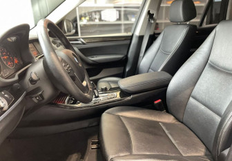 Подержанный автомобиль BMW X3 2016 года (12 фото)