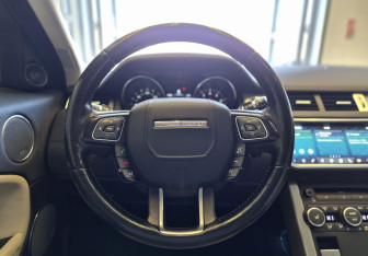 Подержанный автомобиль Land Rover Range Rover Evoque 2017 года (11 фото)
