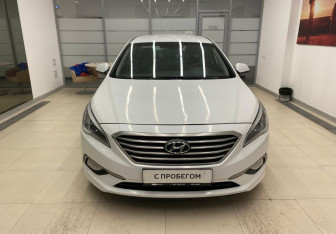 Подержанный автомобиль Hyundai Sonata 2017 года (3 фото)