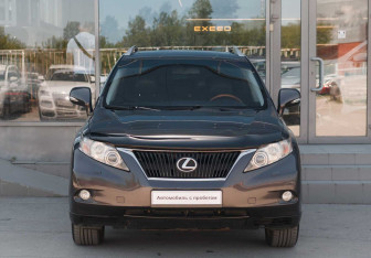 Подержанный автомобиль Lexus RX 2010 года (2 фото)
