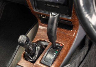 Подержанный автомобиль Toyota Hilux Surf 1996 года (14 фото)