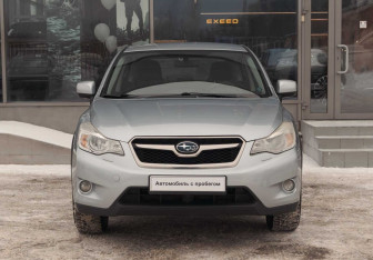 Подержанный автомобиль Subaru XV 2012 года (2 фото)