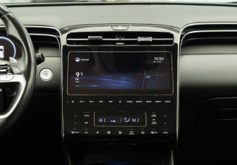 Подержанный автомобиль Hyundai Tucson 2022 года (14 фото)