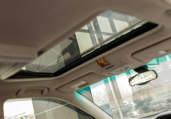 Подержанный автомобиль Lexus RX 2004 года (18 фото)