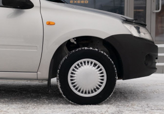 Подержанный автомобиль LADA (ВАЗ) Granta Sedan 2014 года (9 фото)