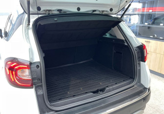 Подержанный автомобиль Renault Kaptur 2020 года (8 фото)