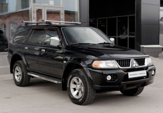 Подержанный автомобиль Mitsubishi Pajero Sport 2007 года (3 фото)