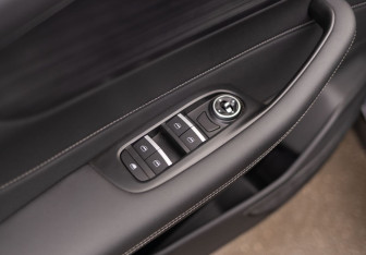 Подержанный автомобиль Chery Tiggo 4 2025 года (17 фото)