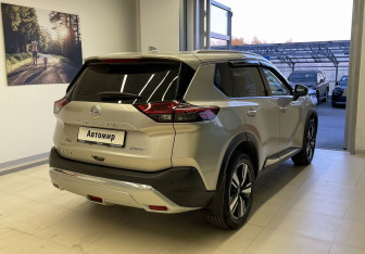 Подержанный автомобиль Nissan X-Trail 2021 года (4 фото)