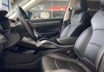 Подержанный автомобиль Geely Atlas Pro 2023 года (12 фото)