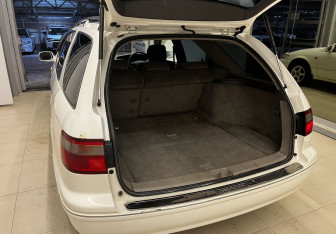 Подержанный автомобиль Toyota Camry Wagon 1999 года (9 фото)