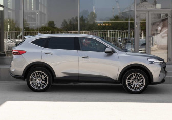 Подержанный автомобиль Haval F7 2024 года (4 фото)