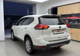 Подержанный автомобиль Nissan X-Trail 2019 года (6 фото)