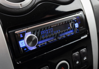 Подержанный автомобиль Renault Logan Sedan 2012 года (13 фото)