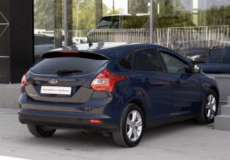 Подержанный автомобиль Ford Focus Hatchback 2012 года (5 фото)