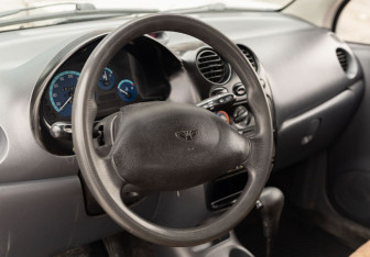 Подержанный автомобиль Daewoo Matiz 2005 года (11 фото)