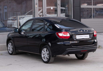 Подержанный автомобиль LADA (ВАЗ) Granta Liftback 2023 года (7 фото)