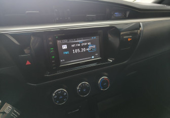 Подержанный автомобиль Toyota Corolla Sedan 2013 года (9 фото)