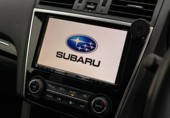 Подержанный автомобиль Subaru Levorg 2019 года (14 фото)