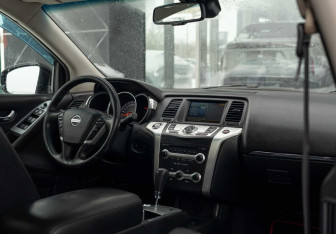 Подержанный автомобиль Nissan Murano Suv 2010 года (10 фото)