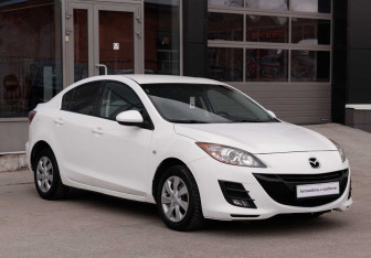 Подержанный автомобиль Mazda 3 Sedan 2011 года (3 фото)