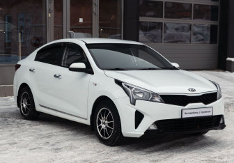 Подержанный автомобиль Kia Rio Sedan 2020 года (3 фото)