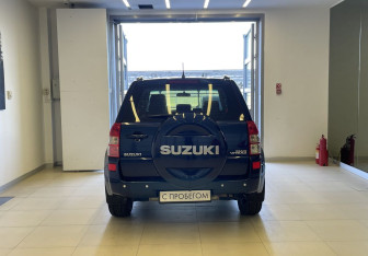 Подержанный автомобиль Suzuki Grand Vitara 2008 года (5 фото)