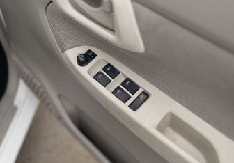 Подержанный автомобиль Daihatsu Move 2015 года (16 фото)