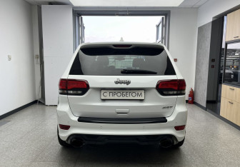 Подержанный автомобиль Jeep Grand Cherokee 2014 года (5 фото)