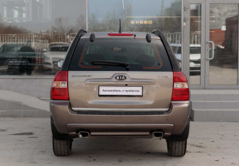 Подержанный автомобиль Kia Sportage 2008 года (6 фото)