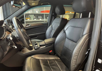 Подержанный автомобиль Mercedes-Benz GLE 2017 года (15 фото)