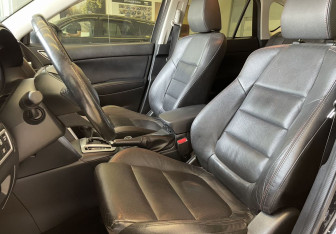 Подержанный автомобиль Mazda CX-5 2013 года (8 фото)