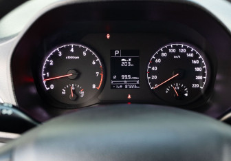 Подержанный автомобиль Hyundai Solaris Sedan 2020 года (13 фото)