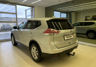 Подержанный автомобиль Nissan X-Trail 2018 года (6 фото)