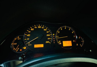 Подержанный автомобиль Toyota Avensis Sedan 2007 года (16 фото)