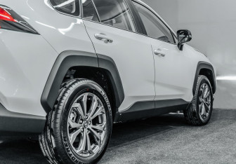 Новый Toyota RAV4 2025 (8 фото)