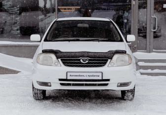 Подержанный автомобиль Toyota Corolla Wagon 2002 года (2 фото)