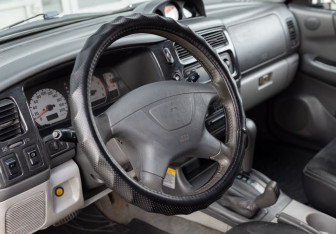 Подержанный автомобиль Mitsubishi Pajero Sport 2007 года (11 фото)