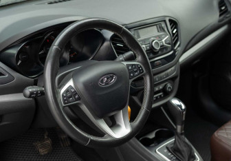 Подержанный автомобиль LADA (ВАЗ) Vesta Sedan 2020 года (11 фото)