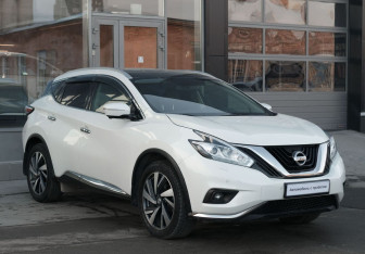 Подержанный автомобиль Nissan Murano Suv 2020 года (3 фото)