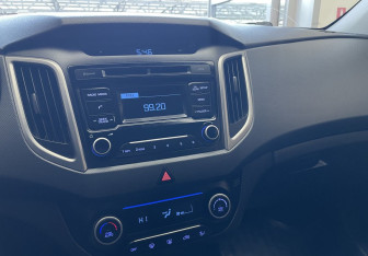 Подержанный автомобиль Hyundai Creta 2016 года (12 фото)