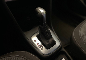 Подержанный автомобиль Volkswagen Polo Sedan 2016 года (13 фото)