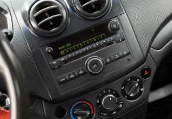 Подержанный автомобиль Chevrolet Aveo Sedan 2008 года (13 фото)