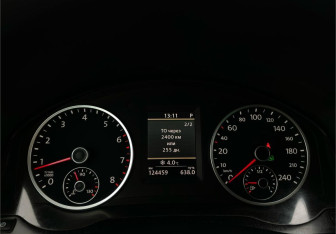 Подержанный автомобиль Volkswagen Tiguan 2012 года (12 фото)